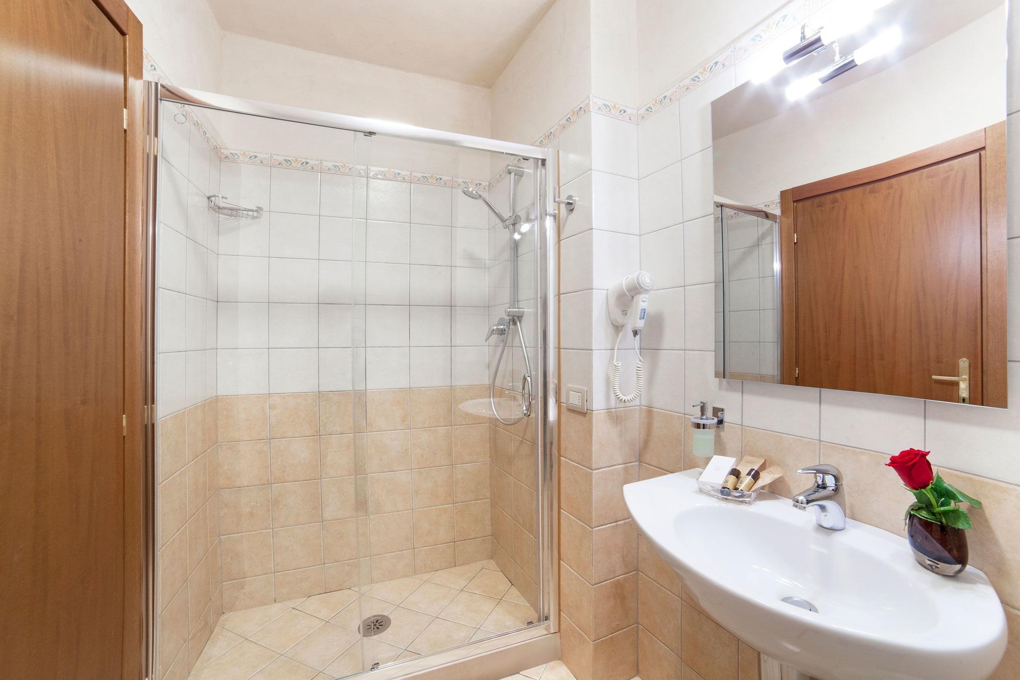 Aramis Deluxe Rooms Флоренция Екстериор снимка