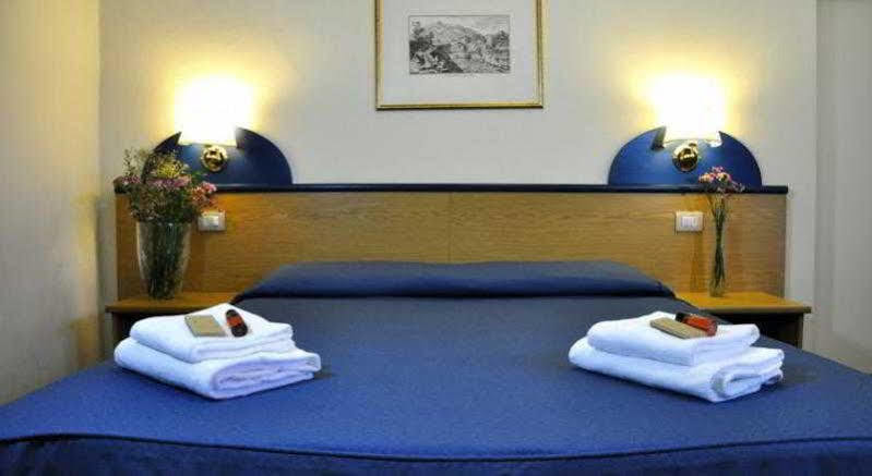 Aramis Deluxe Rooms Флоренция Екстериор снимка